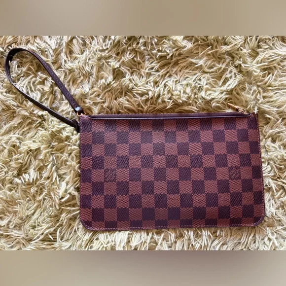 Louis Vuitton Damier Neverfull POUCH ONLY - Picture 1 of 13